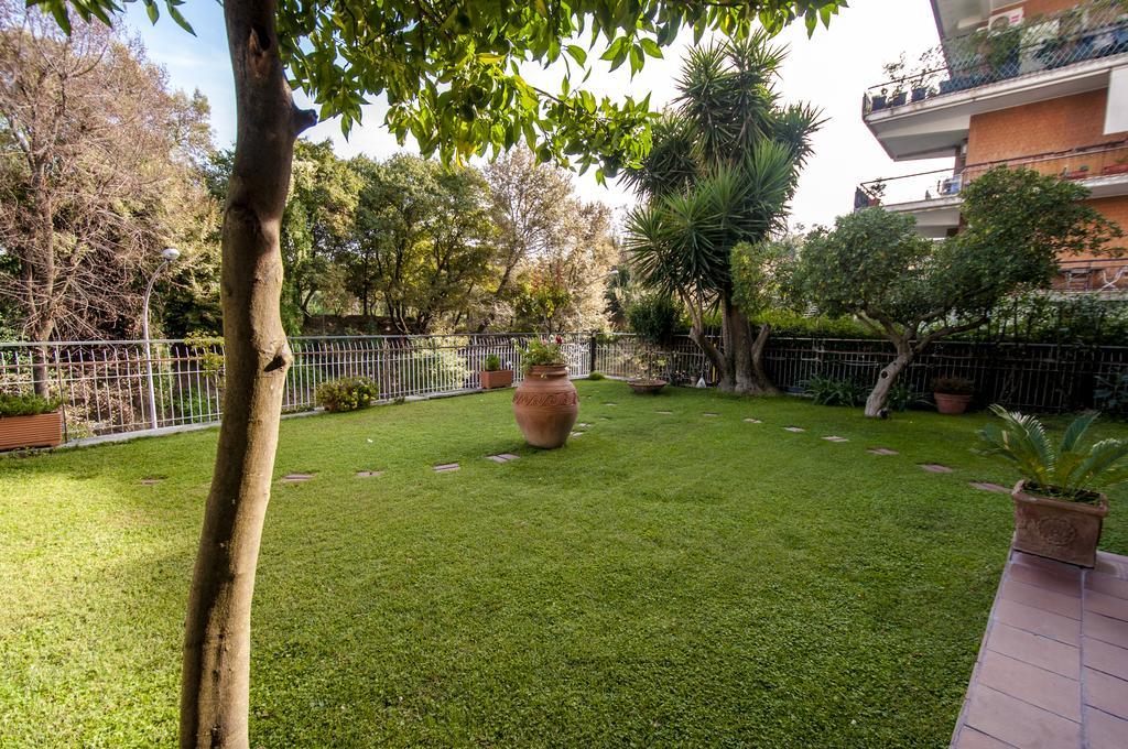 Vatican Roof Garden ローマ 部屋 写真